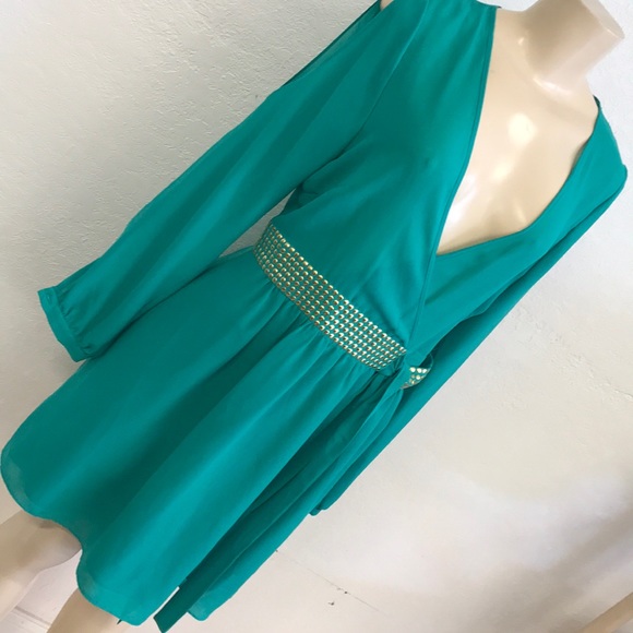 Guess Dresses & Skirts - Guess Los Angeles chiffon dress